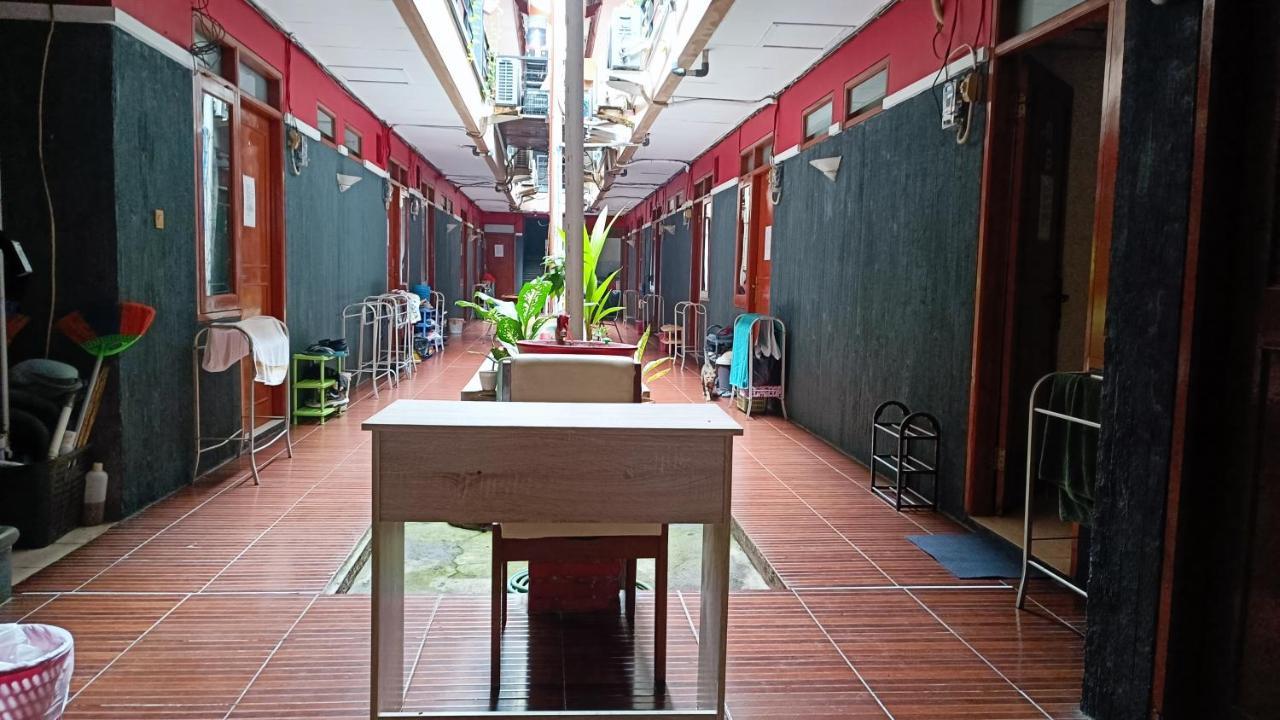 Oyo 91341 D'Phoenix Anggrek Syariah Residence ジャカルタ エクステリア 写真