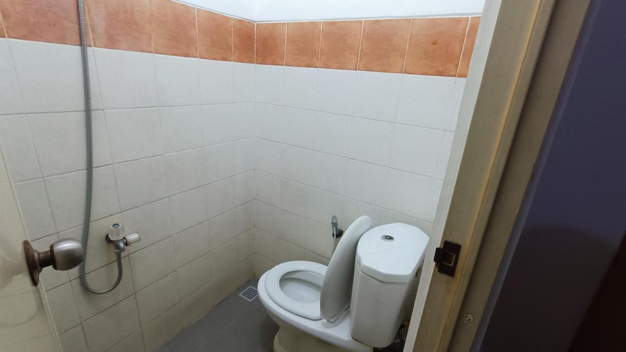 Oyo 91341 D'Phoenix Anggrek Syariah Residence ジャカルタ エクステリア 写真